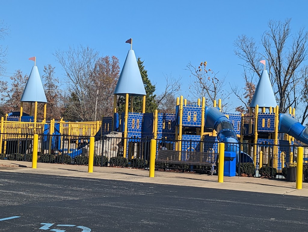 Hawk Ridge Park (Zachary’s Playground) | 1229 Ridgeway Ave, Lake St Louis, MO 63367, USA | Phone: (636) 561-4620