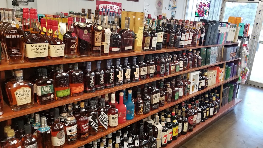 Circle H Liquor Store | 900 E Rice St, Falfurrias, TX 78355, USA | Phone: (361) 325-3300