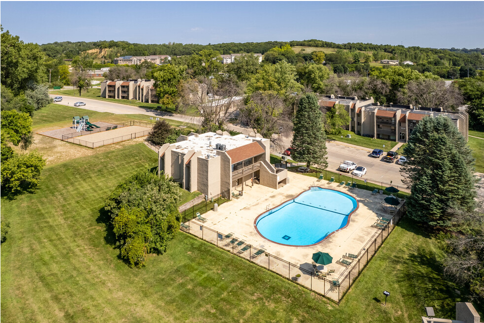 Sherwood Forest Apartments | 2009 Sherwood Ct, Council Bluffs, IA 51503, USA | Phone: (712) 328-7231