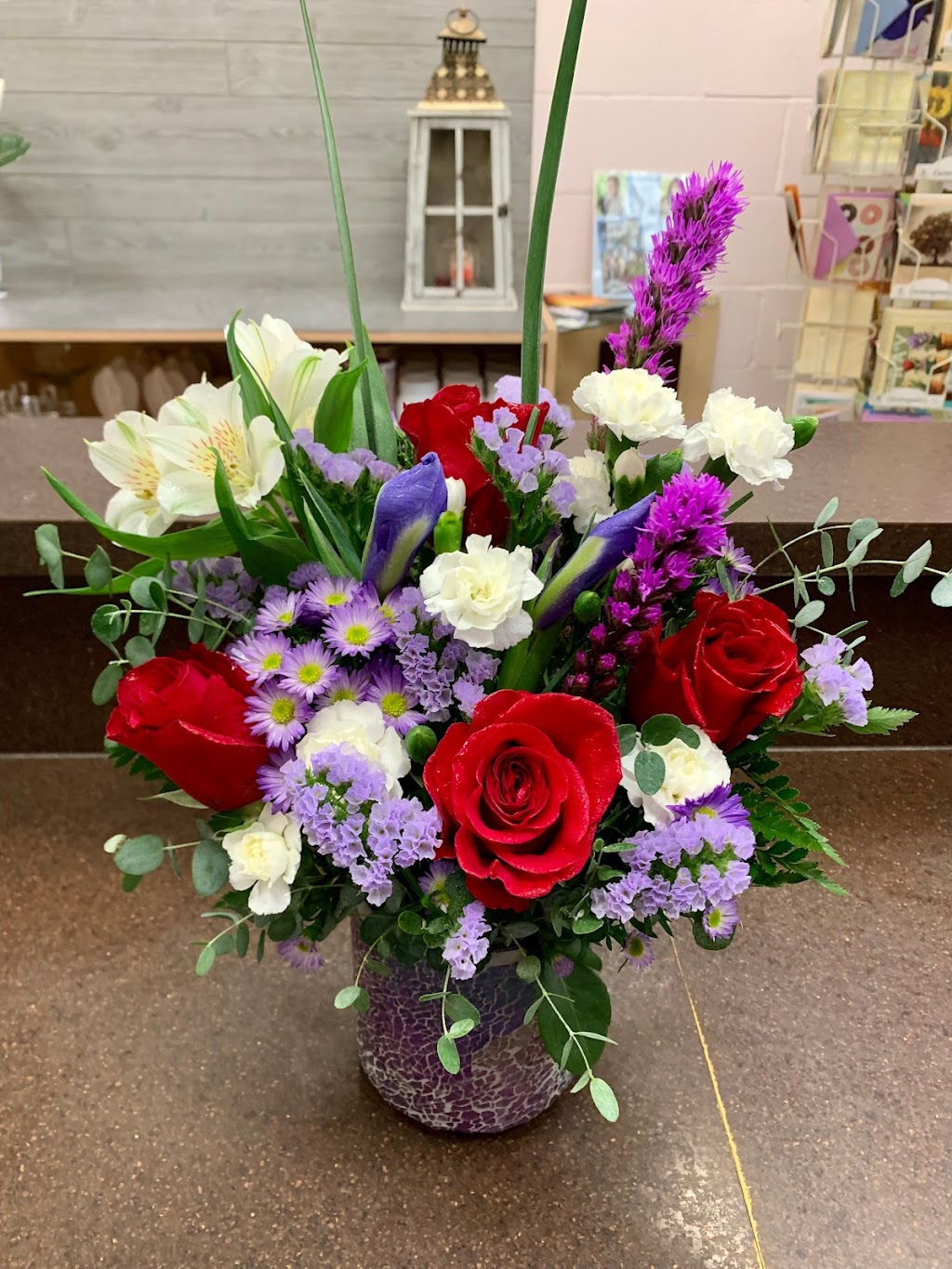 Artistic Floral | 878 W Eads Pkwy, Lawrenceburg, IN 47025, USA | Phone: (812) 926-0273