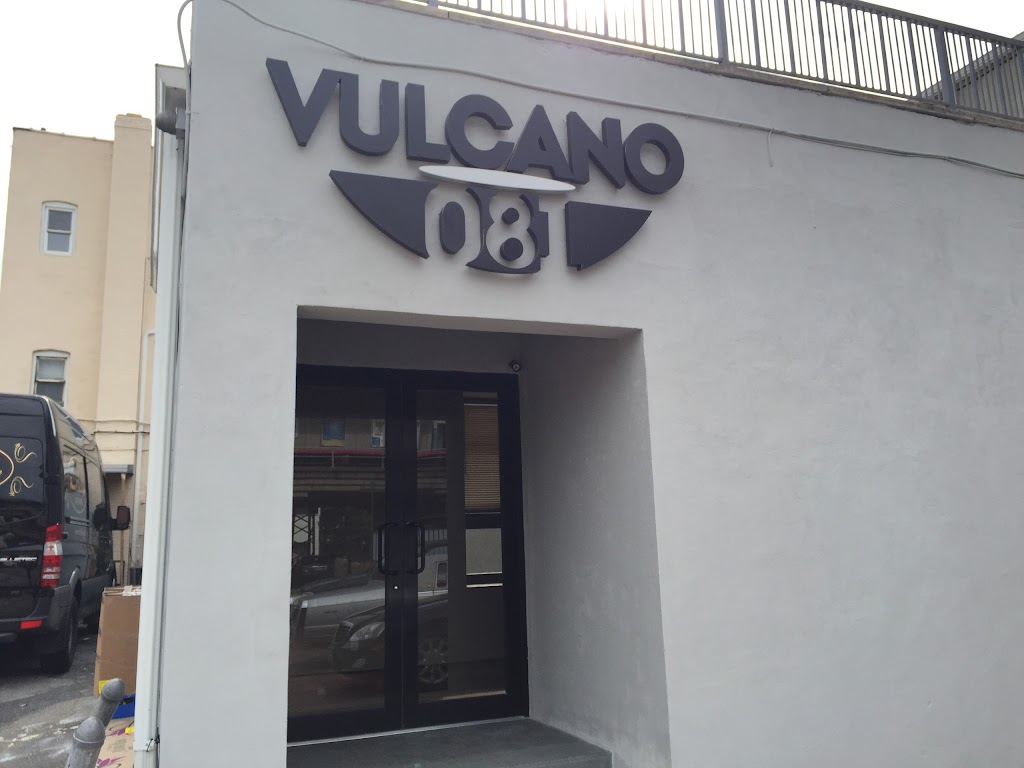 Vulcano 081 | 43 N Village Ave, Rockville Centre, NY 11570, USA | Phone: (516) 442-5858
