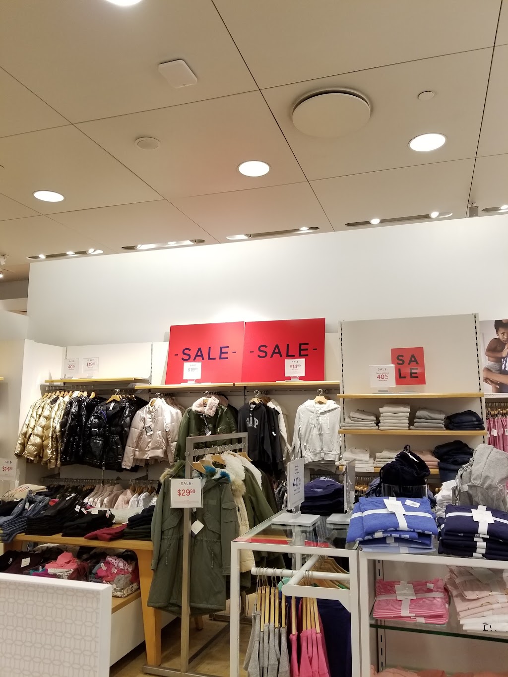 Gap | 341 Broadway, Saratoga Springs, NY 12866, USA | Phone: (518) 580-8723