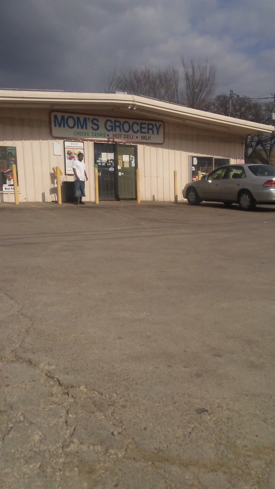 Moms Grocery | 10819 Elam Rd, Dallas, TX 75217, USA | Phone: (972) 286-3885