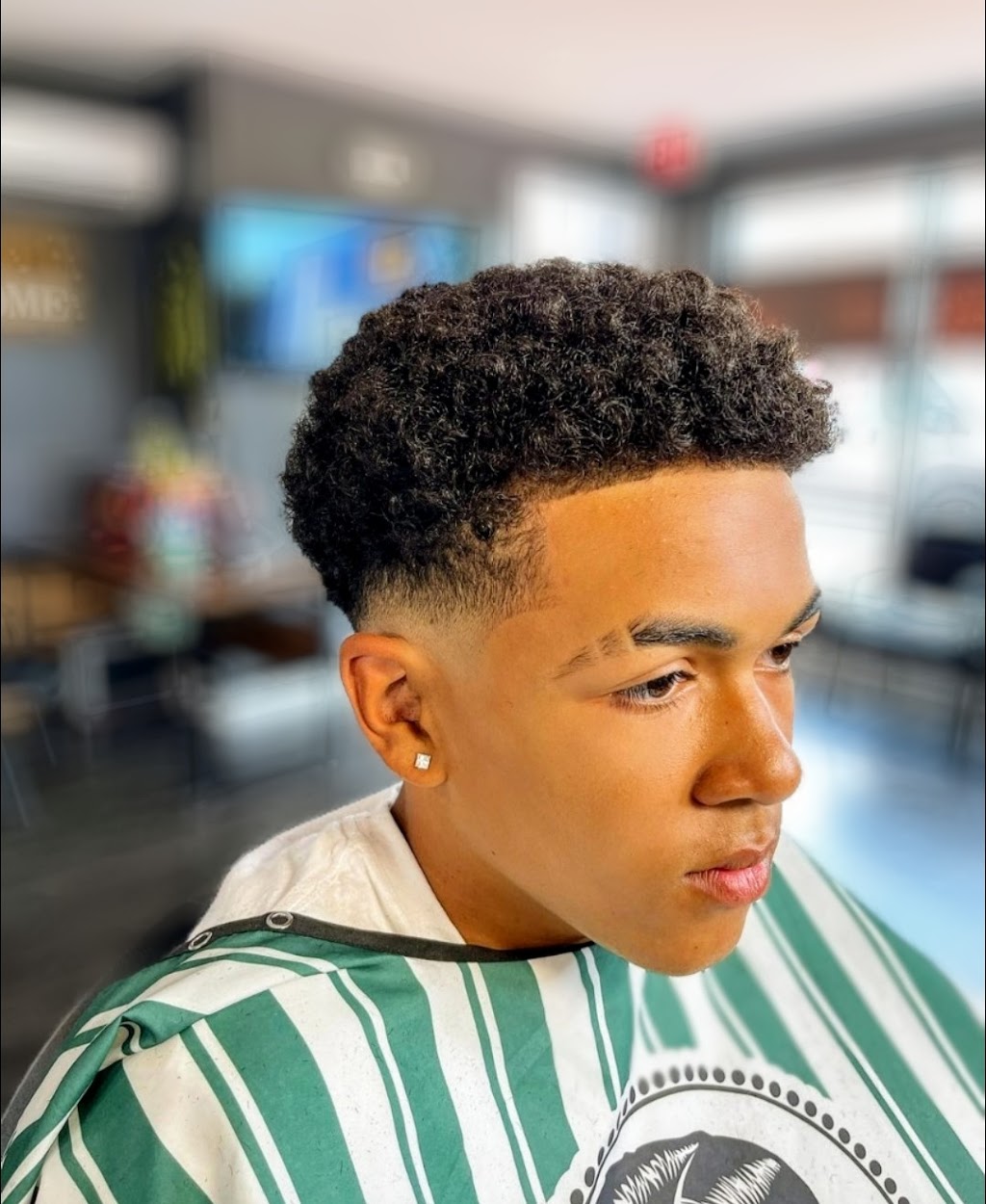 Urbane Barbershop / urbanebarbershop.com | 10096 Market St, Manassas, VA 20110, USA | Phone: (703) 335-5152