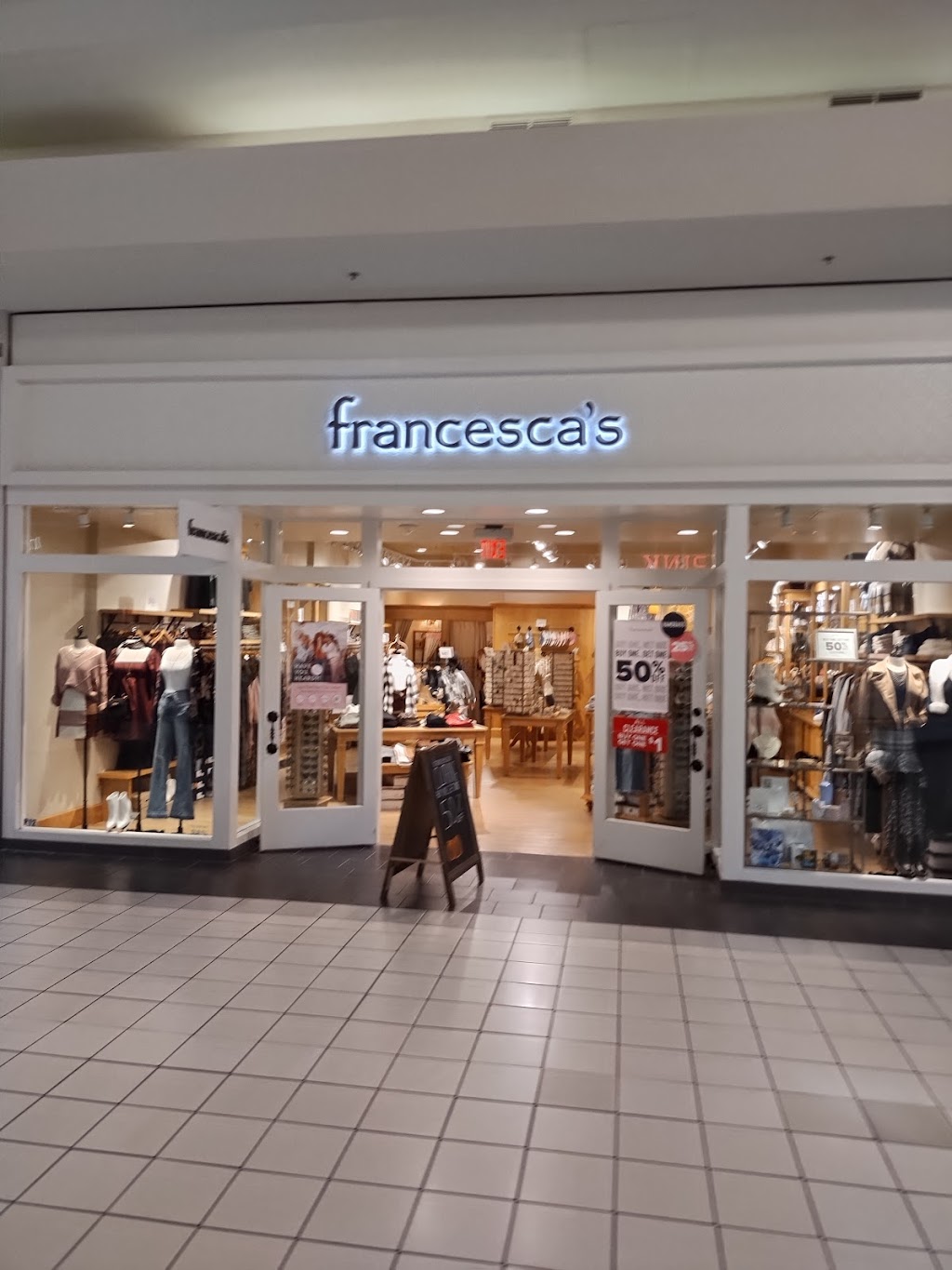 francescas | 2201 S Interstate 35 P-12, Denton, TX 76205, USA | Phone: (940) 297-1263