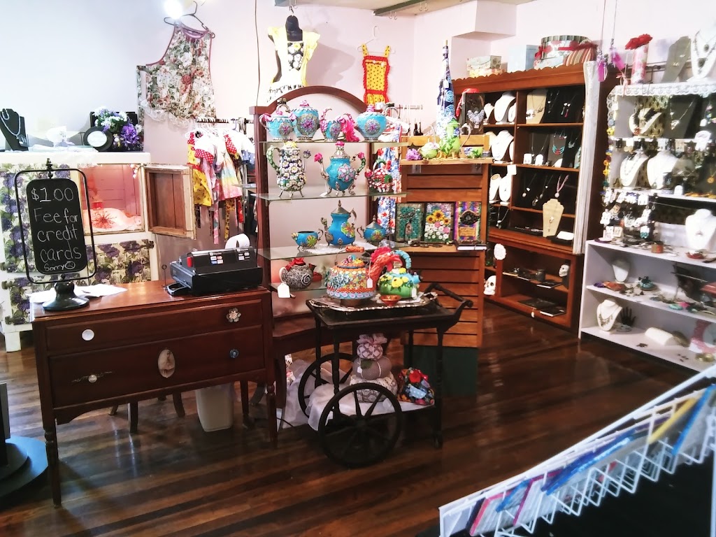 The Village Whimsy | 19034 75 Main St, Metamora, IN 47030, USA | Phone: (765) 265-4892