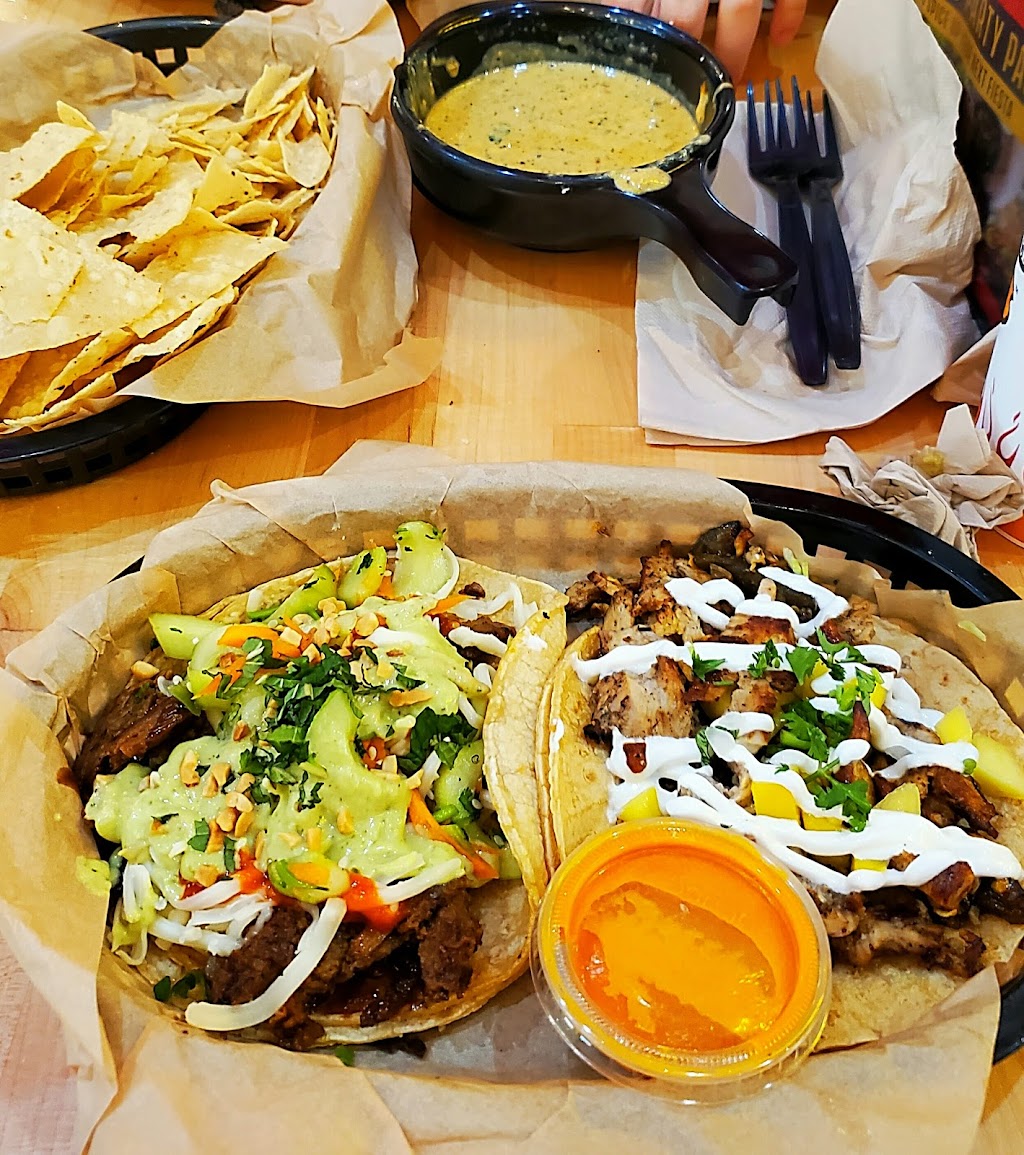 Torchys Tacos | 928 Northton St, Fort Worth, TX 76104, USA | Phone: (817) 289-8226