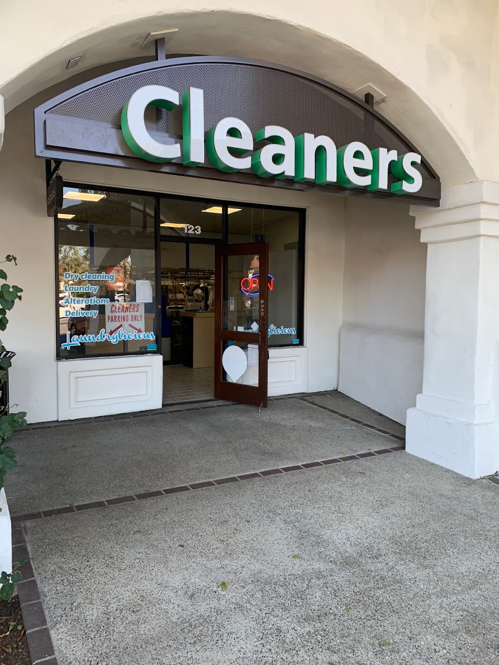 Laundrylicious Cleaners San Juan Capistrano | 31878 Del Obispo St Unit 123, San Juan Capistrano, CA 92675, USA | Phone: (714) 576-8656