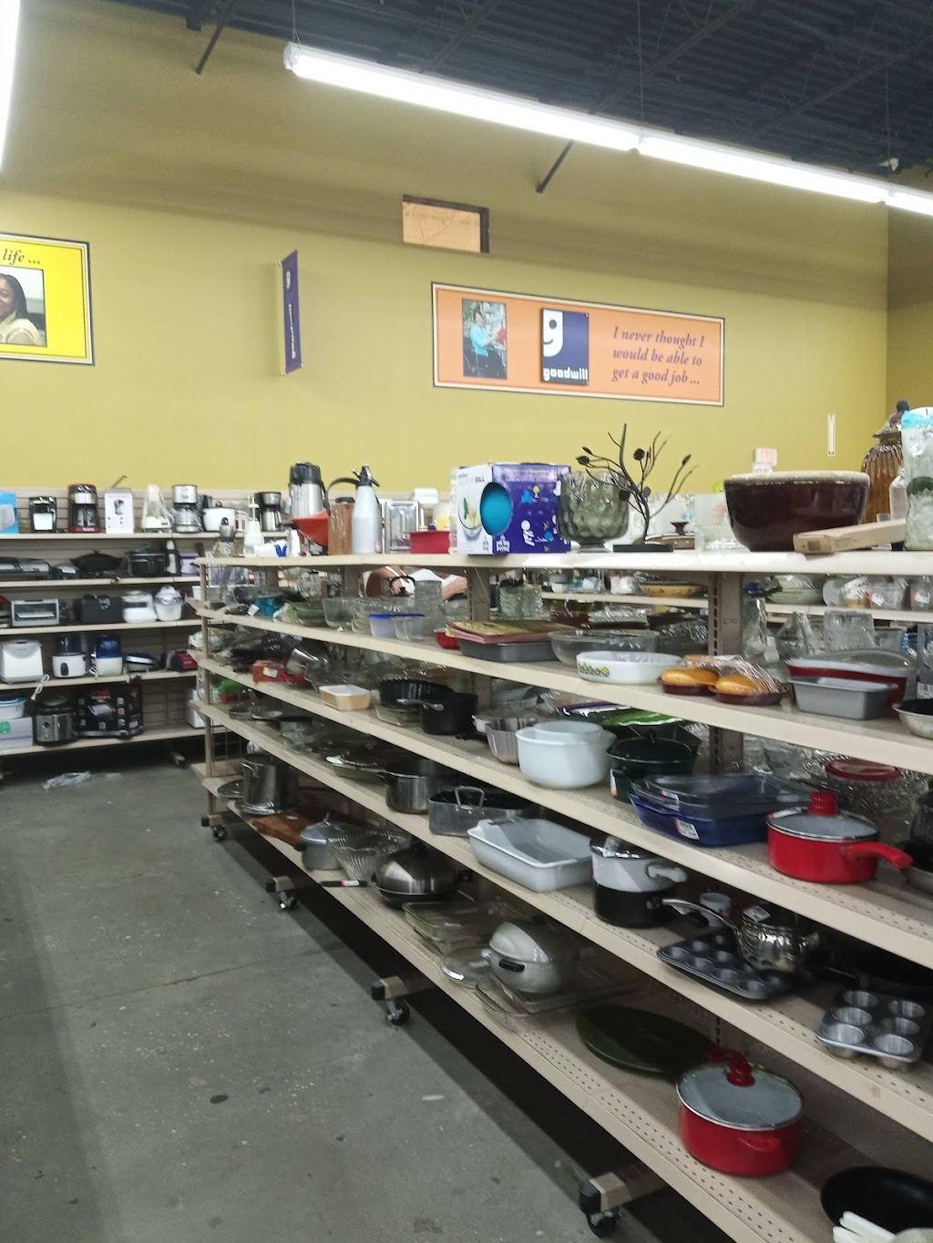 Goodwill - Leesburg | 10600 US-441, Leesburg, FL 34788, USA | Phone: (352) 404-7755