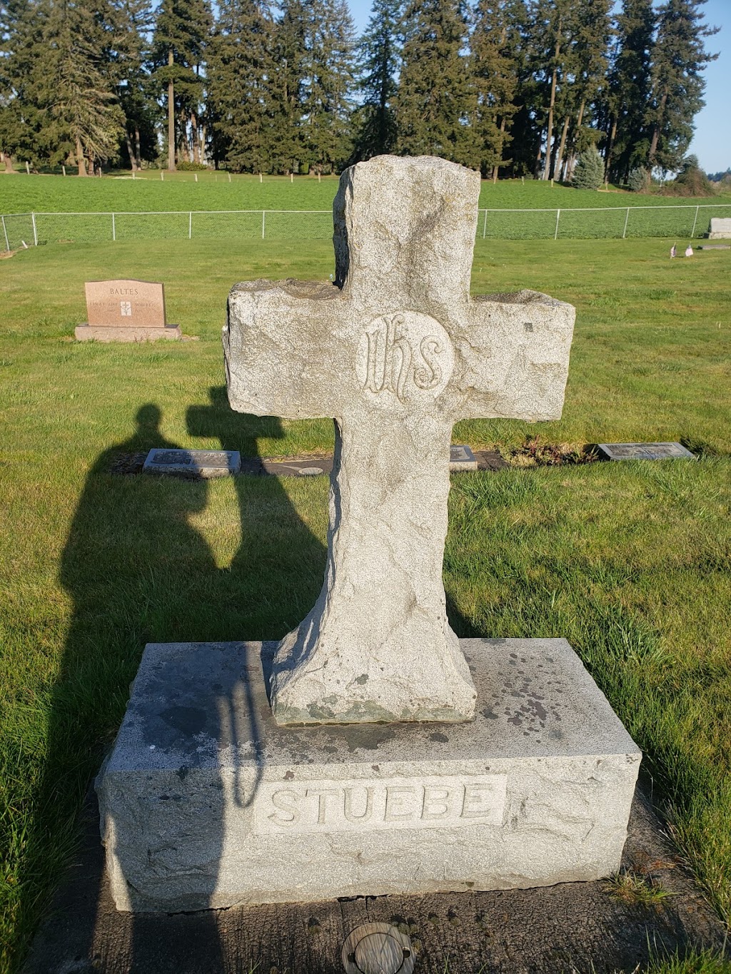 Blooming Cemetery | Cornelius, OR 97113, USA | Phone: (503) 357-3863