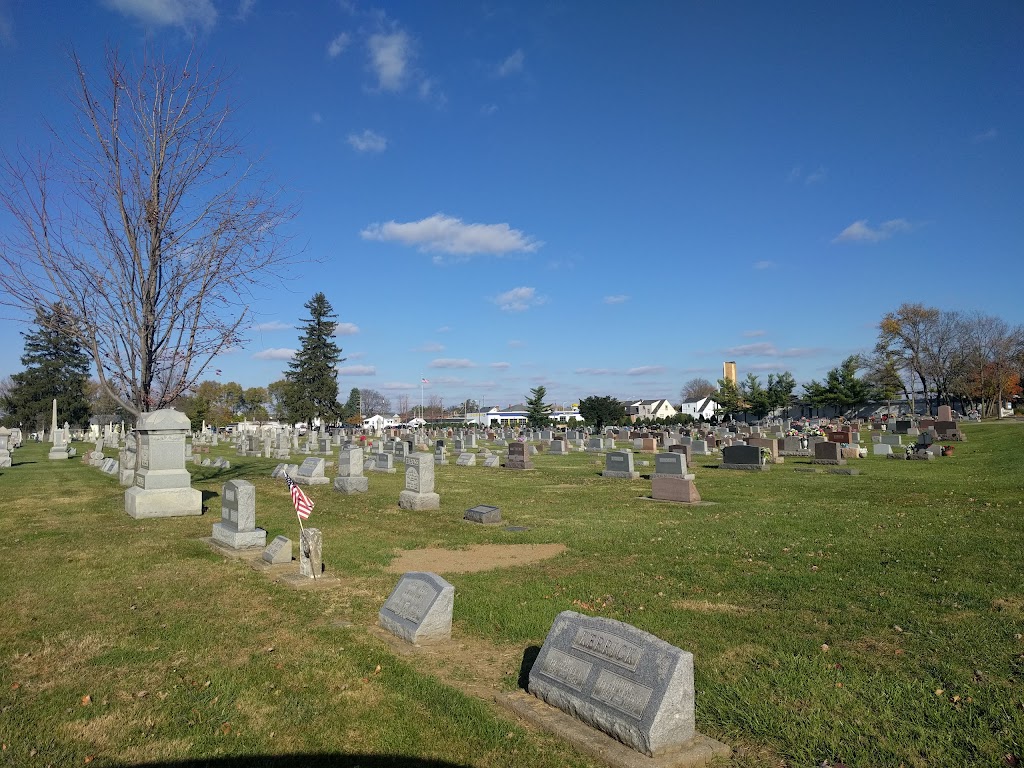 Fairfield Cemetery | 720 Clover St, Fairborn, OH 45324, USA | Phone: (937) 754-3093