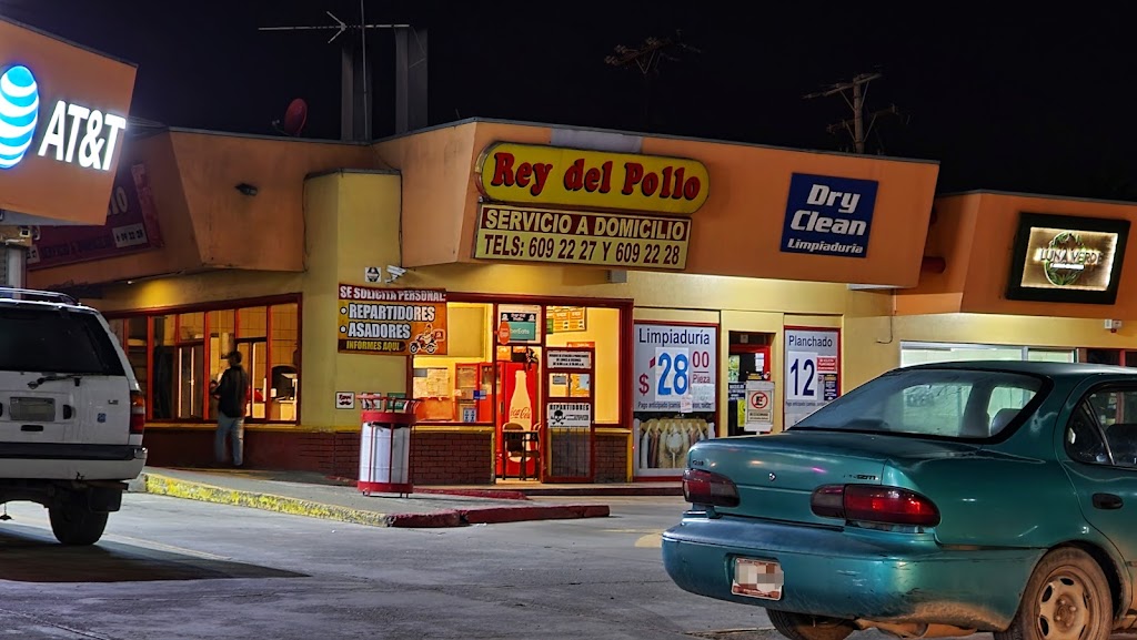 Rey del Pollo | Centro Comercial Plaza, Ignacio Manuel Altamirano #4567, Comercial Misión, 22530 Tijuana, B.C., Mexico | Phone: 664 609 2227