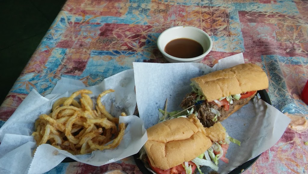 Griffins Poboy Shoppe | 4566 LA-1, Raceland, LA 70394, USA | Phone: (985) 537-5552