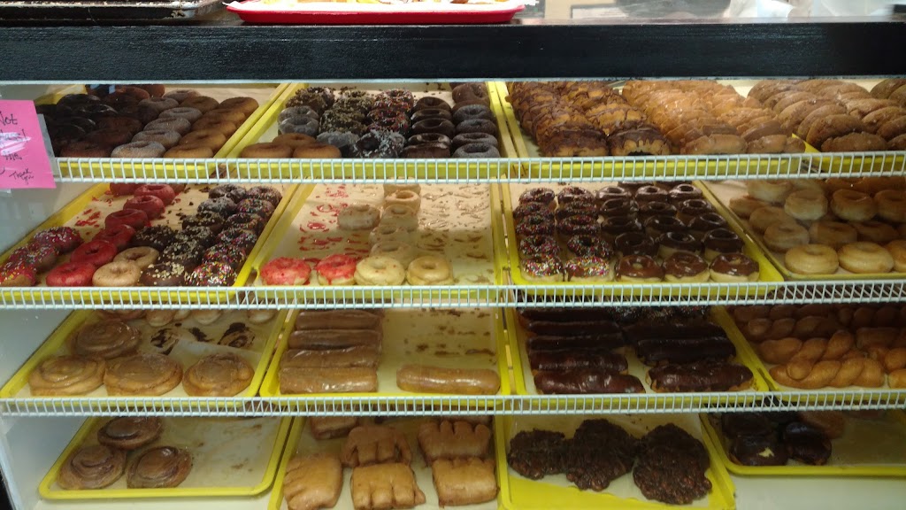 Pops Daylight Donuts | 4107 Nowata Rd, Bartlesville, OK 74006, USA | Phone: (918) 335-1260