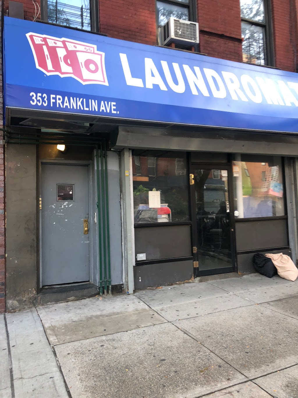 Laundromat | 353 Franklin Ave, Brooklyn, NY 11238, USA | Phone: (917) 900-6955