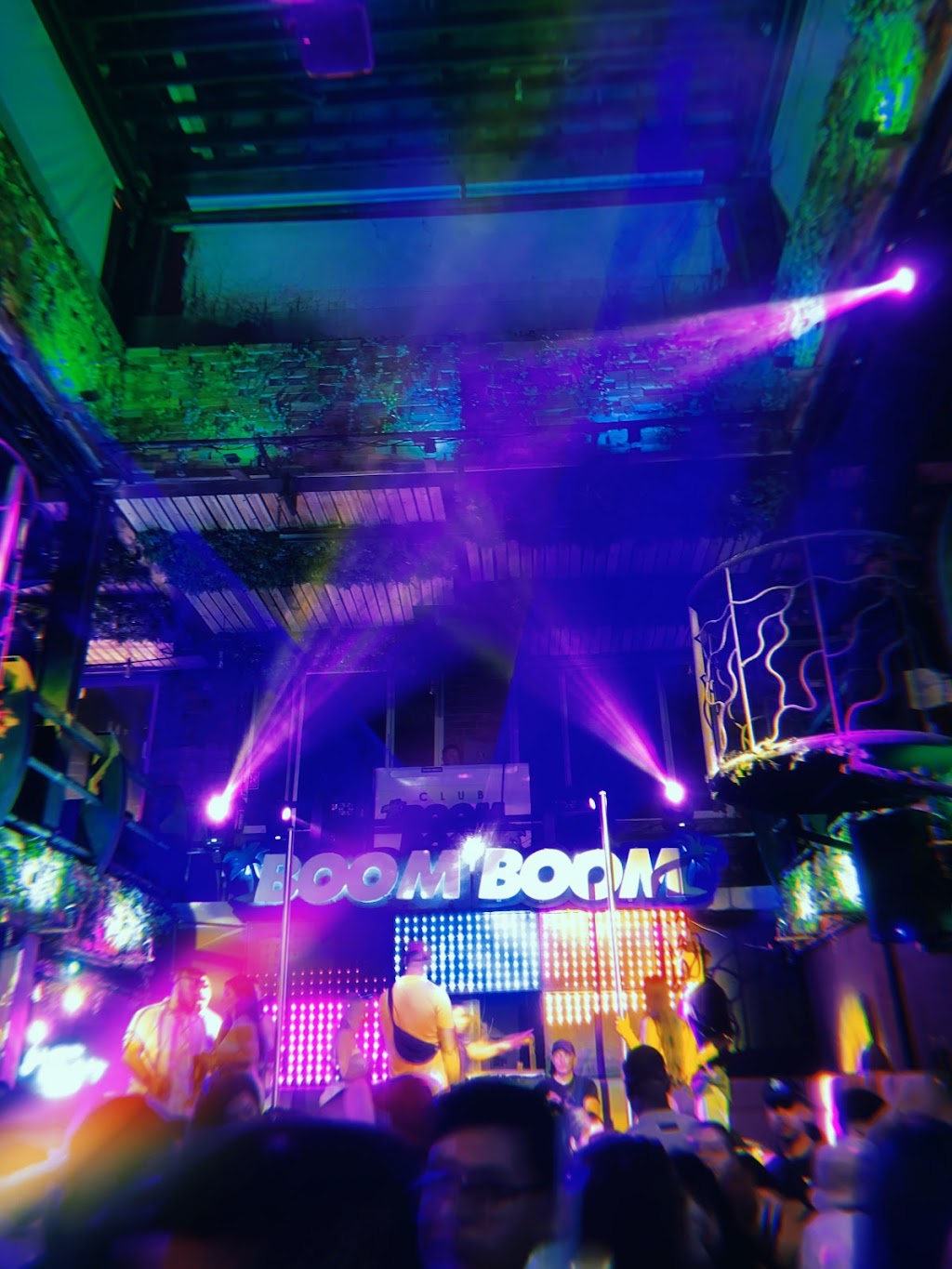 Club Boom Boom | Avenida Rosarito, Nogal 1300 Esq, Playas Rosarito, 22710 Playas de Rosarito, B.C., Mexico | Phone: 664 203 9111