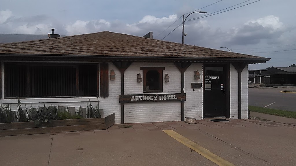 Anthony Motel | 423 W Main St, Anthony, KS 67003, USA | Phone: (620) 842-5185