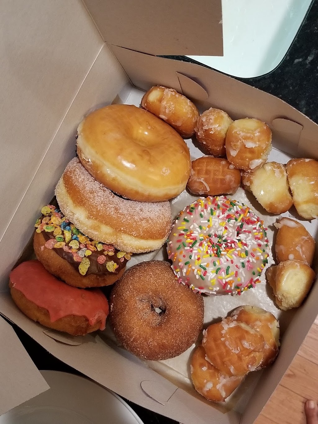 Donut King | 3970 Sepulveda Blvd #2, Culver City, CA 90230, USA | Phone: (310) 313-3686