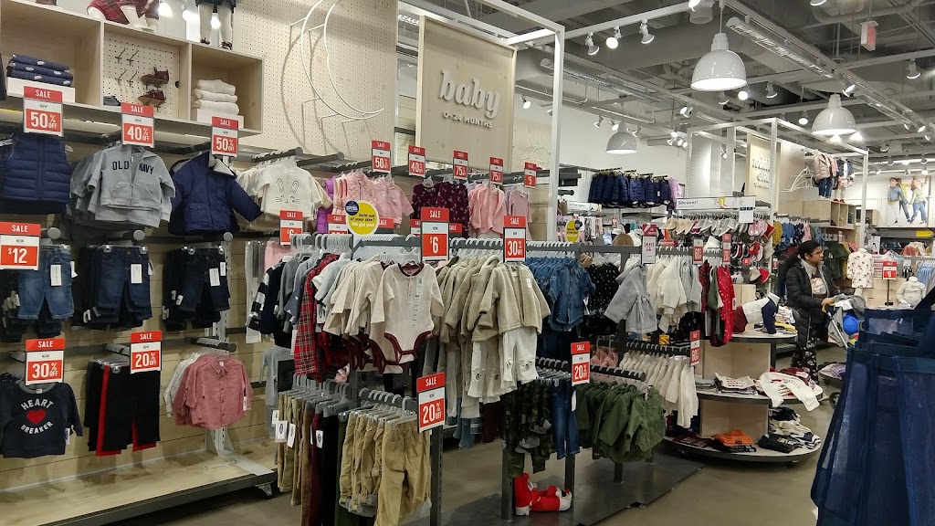 Old Navy | 12527 Wayzata Blvd Suite 1235, Minnetonka, MN 55305, USA | Phone: (952) 563-3121