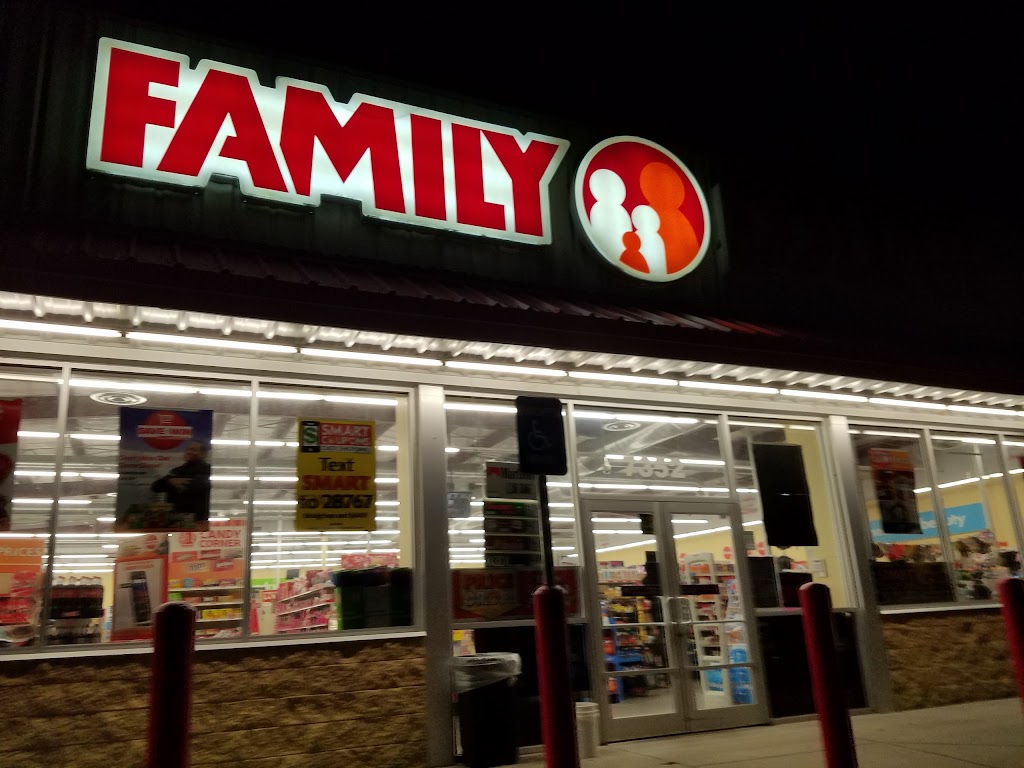 Family Dollar | 7352 US-11, Carriere, MS 39426, USA | Phone: (769) 717-5095