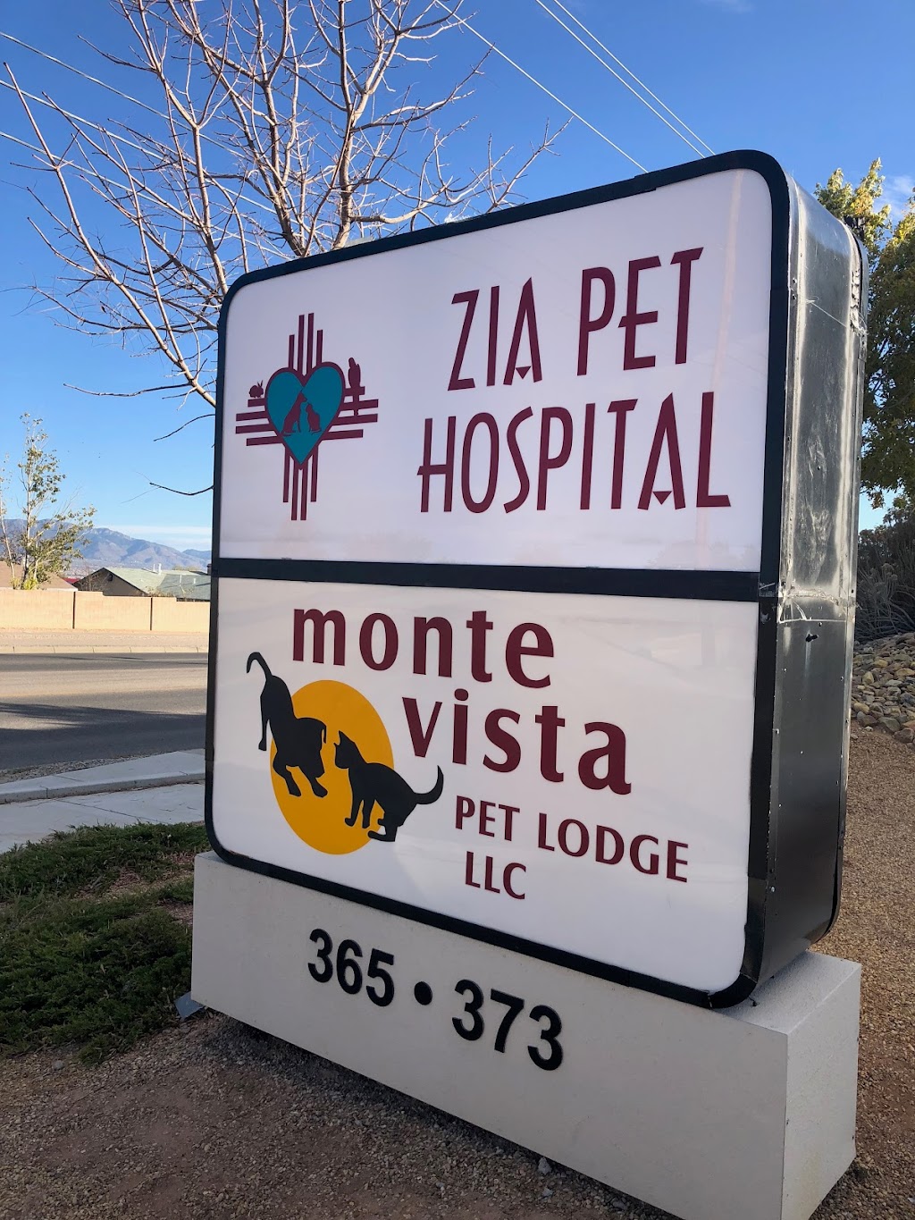 Zia Pet Hospital | 373 Unser Blvd SE, Rio Rancho, NM 87124, USA | Phone: (505) 314-8024
