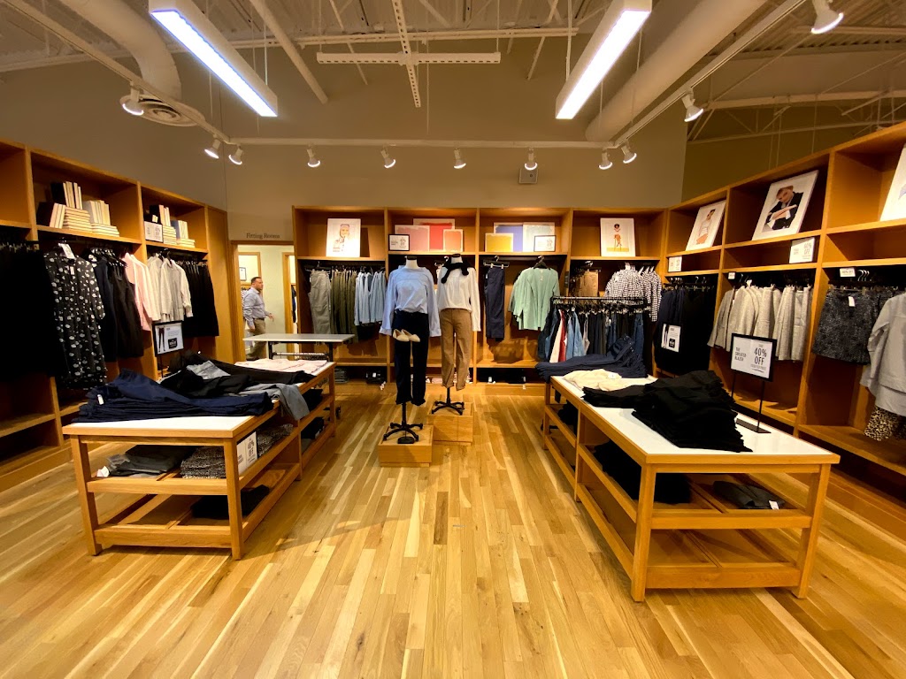 J.Crew Factory | 22705 Clarksburg Rd Suite #536, Clarksburg, MD 20871, USA | Phone: (301) 515-1951