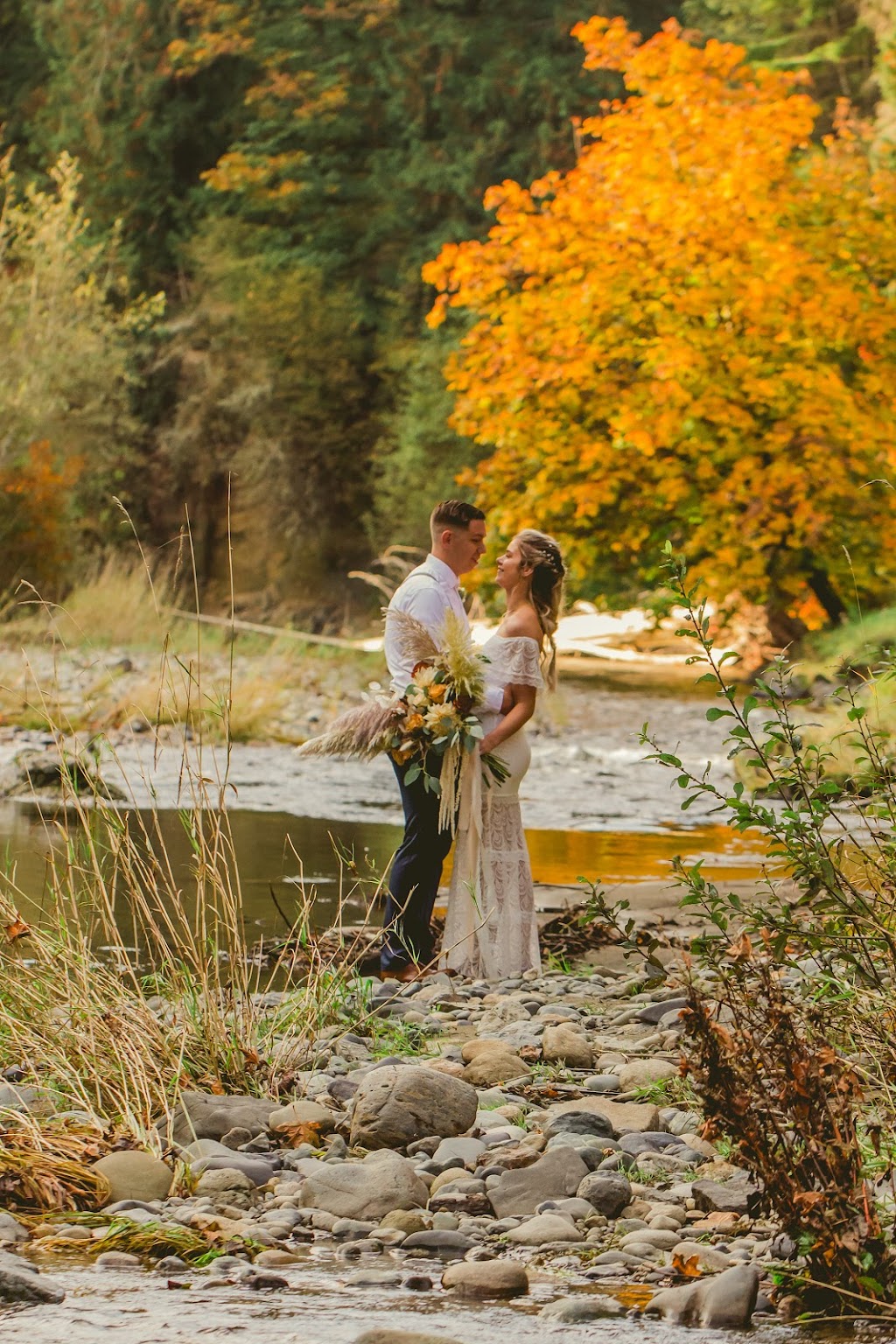 Rivers Edge B&B and Wedding Venue | 17910 Crooked Mile Rd, Granite Falls, WA 98252, USA | Phone: (425) 478-7298