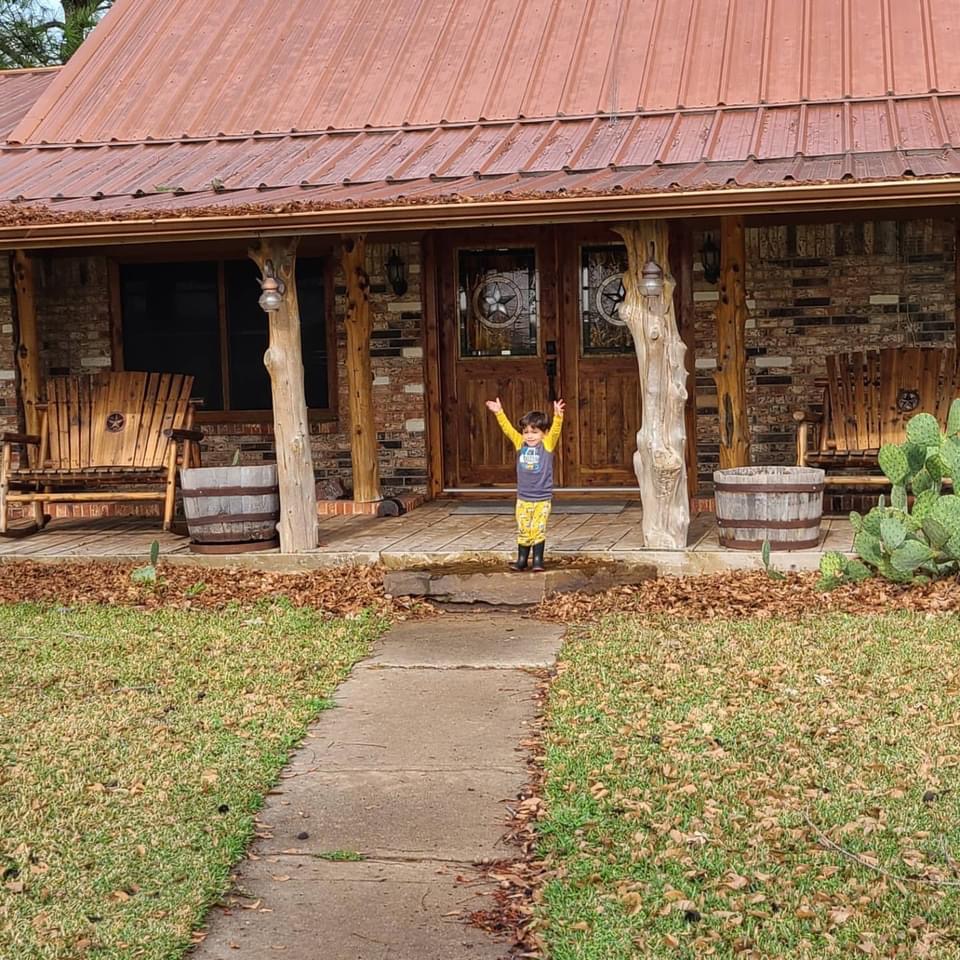 Twin Horn Ranch | 2856 US-380, Greenville, TX 75401, USA | Phone: (903) 423-6700