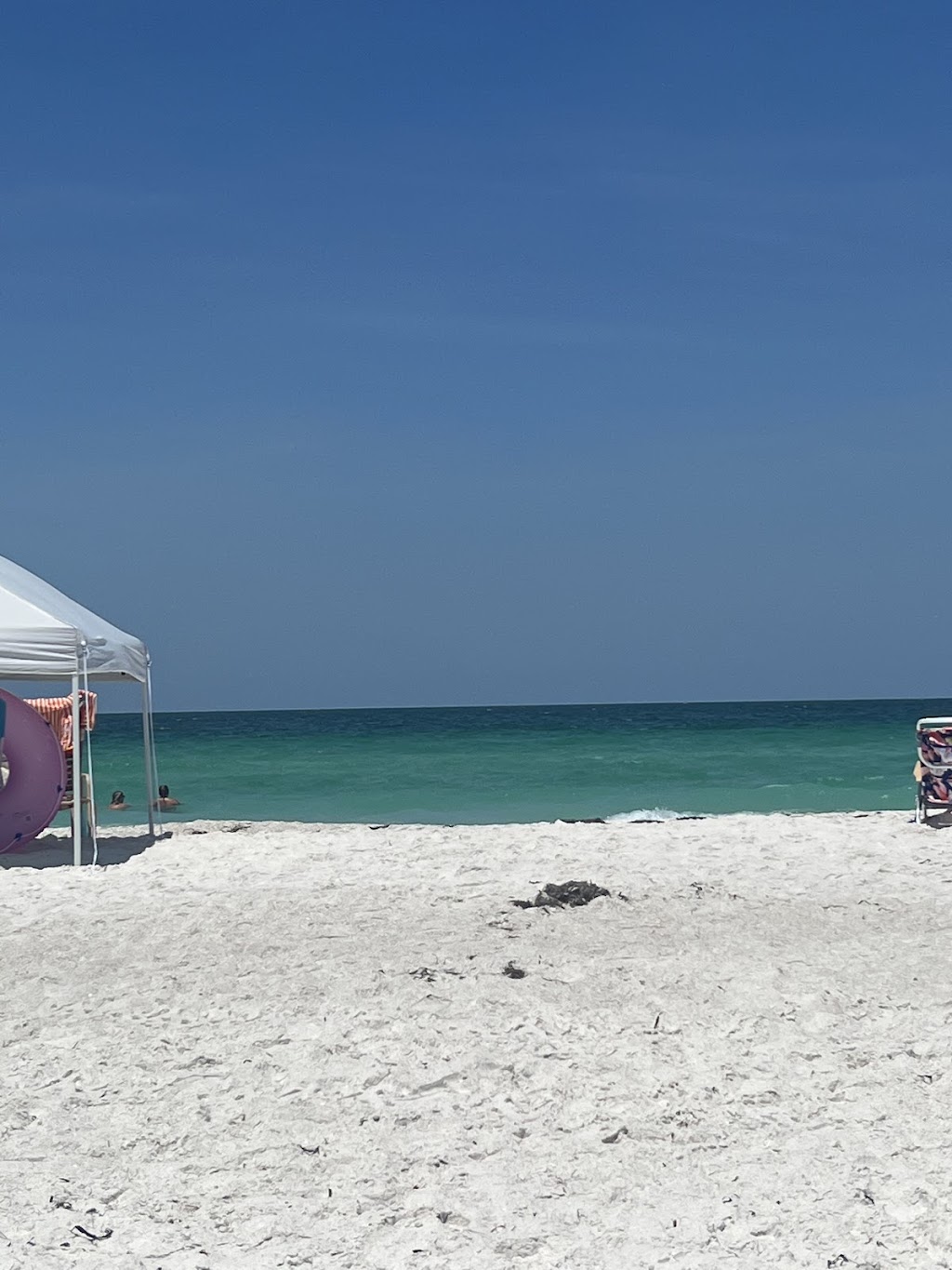 SeaBreeze Vacation LLC | 5372 Gulf Dr, Holmes Beach, FL 34217, USA | Phone: (941) 462-4227