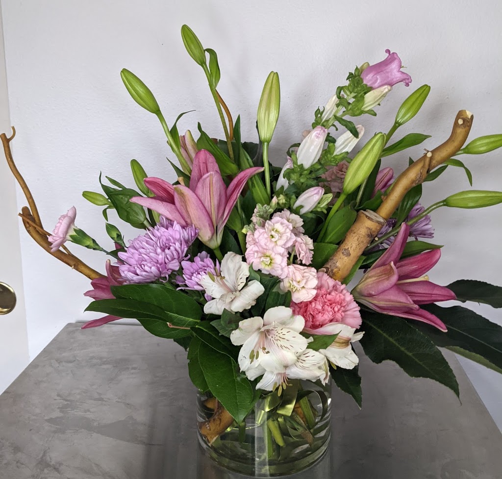 Hollie and Pine Floristry | 12920 Ironstone Way, Parker, CO 80134, USA | Phone: (303) 909-6590