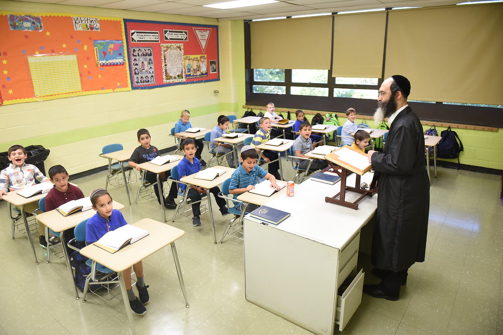 Yeshiva and Mesivta Torah Temimah | 555 Ocean Pkwy, Brooklyn, NY 11218, USA | Phone: (718) 853-8500