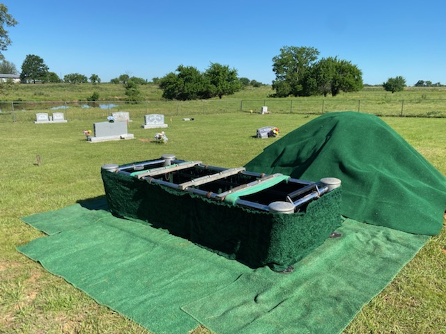 3B Grave Service | 20 Trail Rd, Denison, TX 75021, USA | Phone: (903) 327-5225