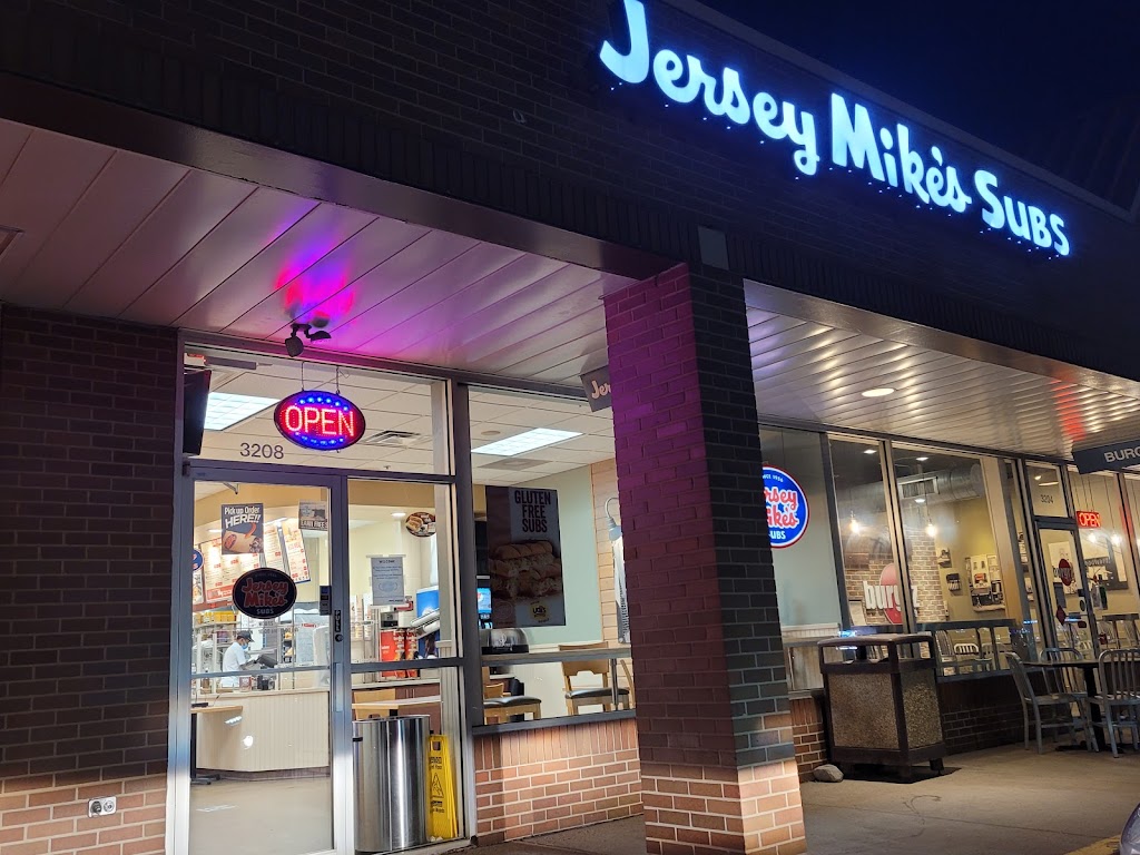 Jersey Mikes Subs | 3208 Walton Blvd, Rochester Hills, MI 48309, USA | Phone: (248) 923-2658