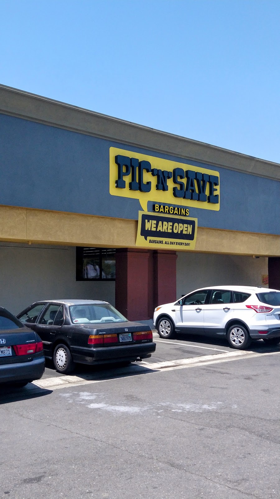 Pic N Save Bargains | 2120 E Lincoln Ave, Anaheim, CA 92806, USA | Phone: (714) 459-7742