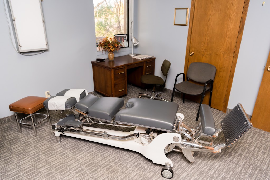 Dr. James G Mondo Chiropractic | 1310 Hwy 96 E #102, White Bear Lake, MN 55110, USA | Phone: (651) 429-0304