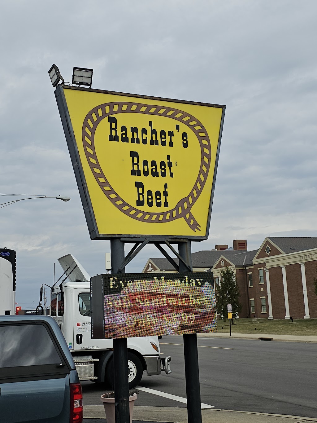 Ranchers Roast Beef | 501 S Elm St, Washington Court House, OH 43160, USA | Phone: (740) 335-3454