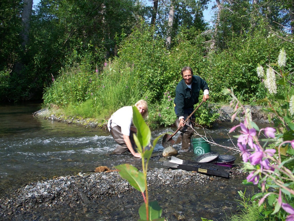 Prospector Johns | Mile 45, Sterling Hwy, Box 604, Cooper Landing, AK 99572, USA | Phone: (907) 598-1808