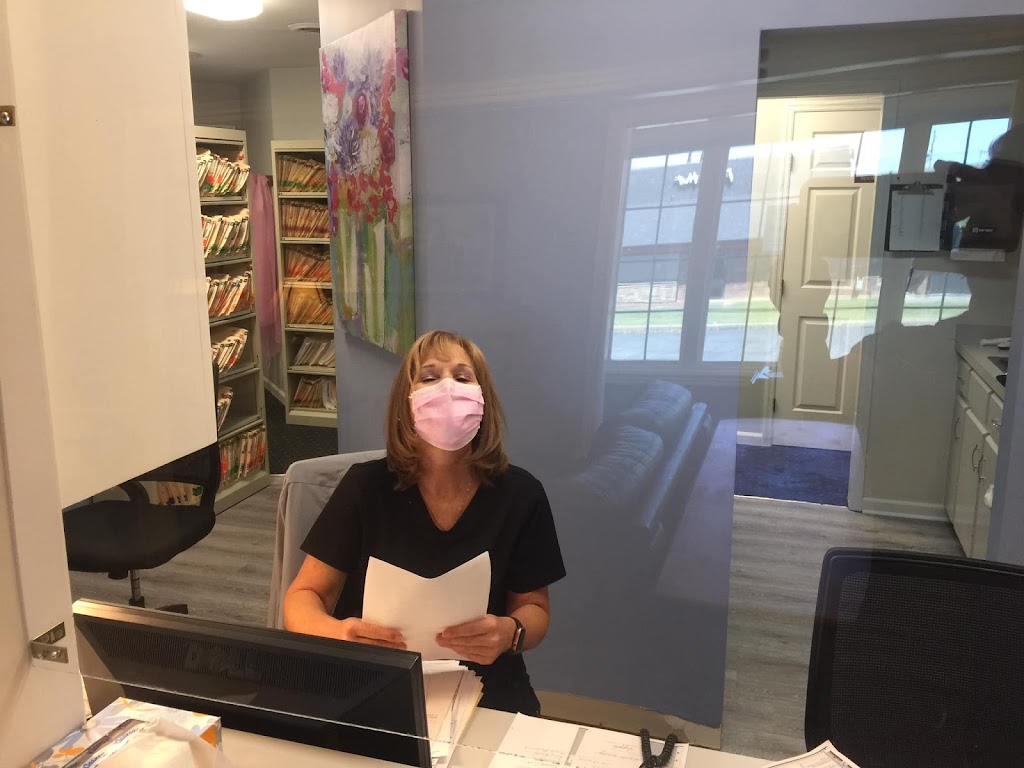 Dr Isaacs | 39 Bob-o-link Dr, Springfield, KY 40069, USA | Phone: (859) 336-7680