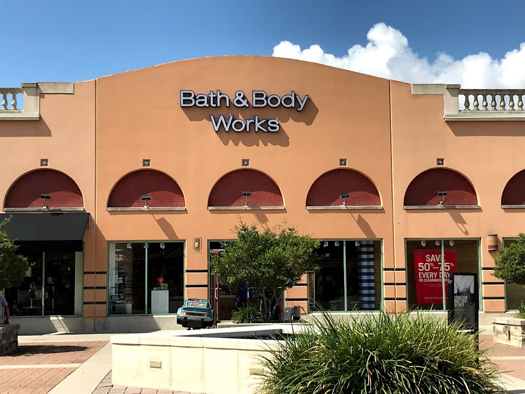 Bath & Body Works | 3939 I-35 #502, San Marcos, TX 78666, USA | Phone: (512) 395-8599