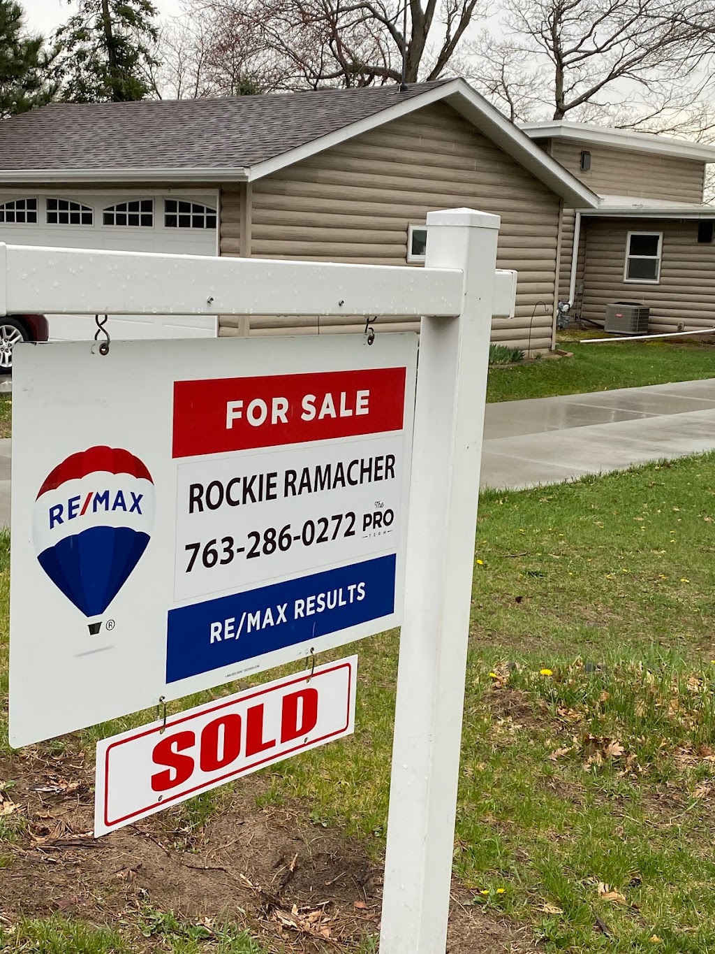 Rockie Ramacher - RE/MAX Results | 2690 275th Ave NW, Isanti, MN 55040, USA | Phone: (763) 286-0272