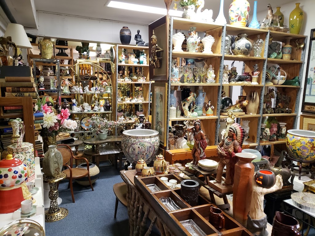 Original Illusions Antiques | 4422 Durham-Chapel Hill Blvd, Durham, NC 27707, USA | Phone: (919) 493-4650