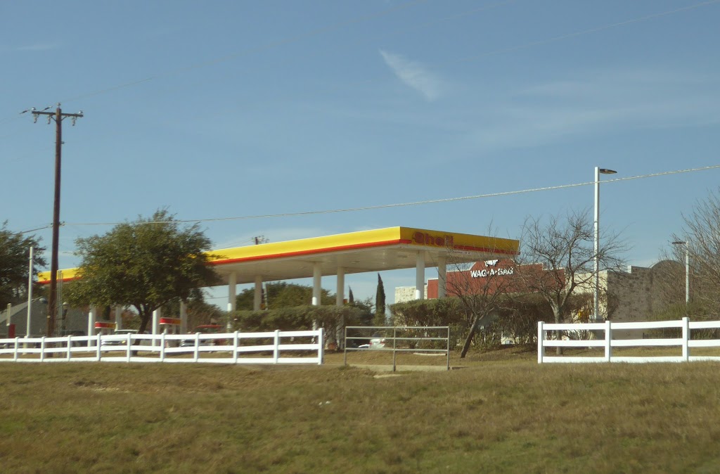 Wag-A-Bag #10 | 2500 Ranch Rd 1431, Round Rock, TX 78681, USA | Phone: (512) 716-0362