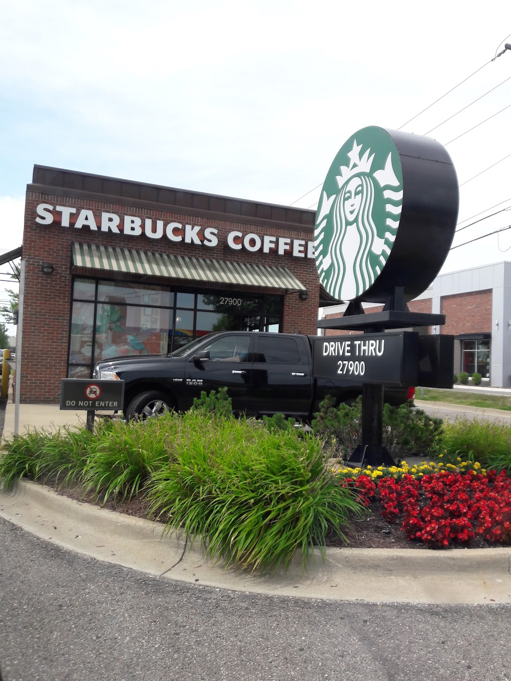 Starbucks | 27900 23 Mile Rd, New Baltimore, MI 48051, USA | Phone: (586) 949-3794