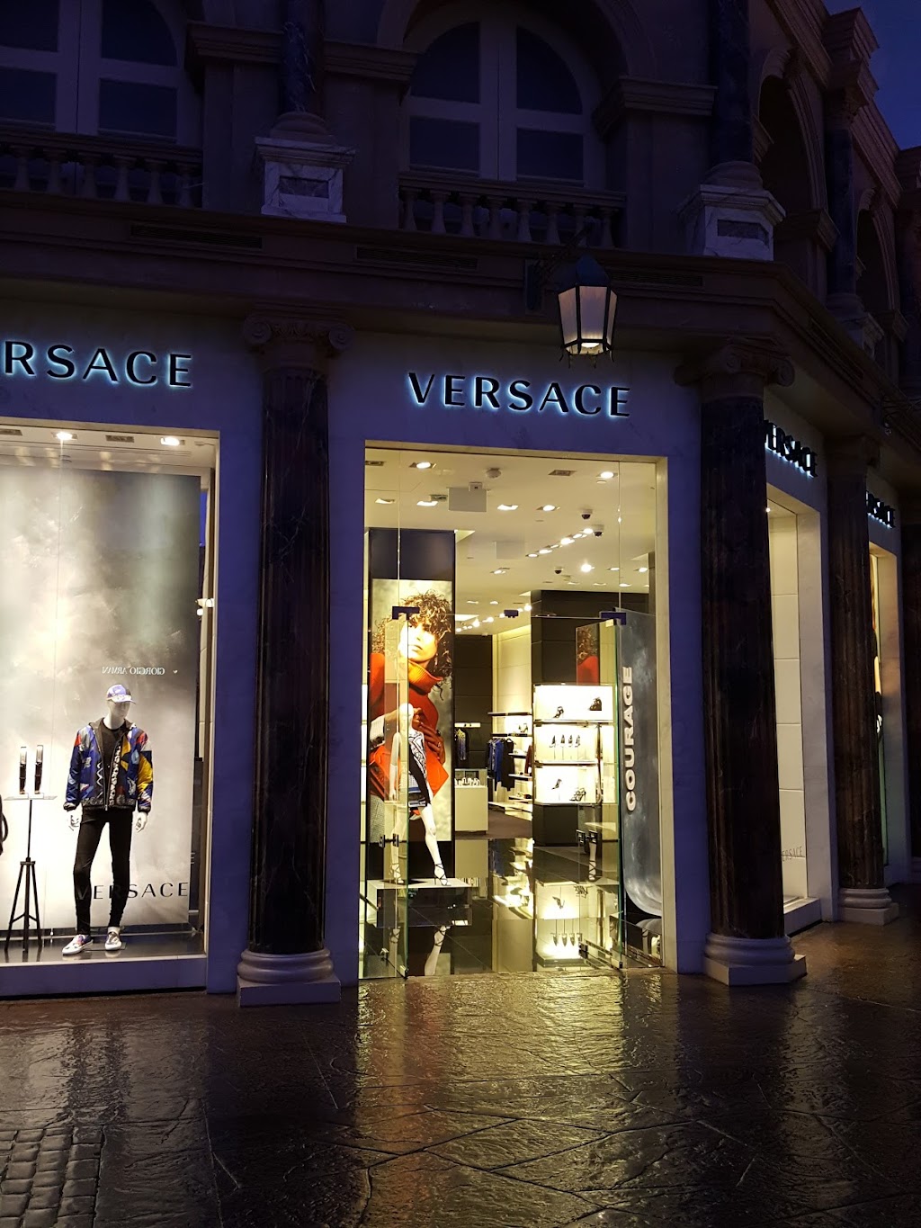 VERSACE | Forum Shops At Caesars Palace 3500 Las Vegas Blvd South Space B05, Las Vegas, NV 89109, USA | Phone: (702) 932-5757