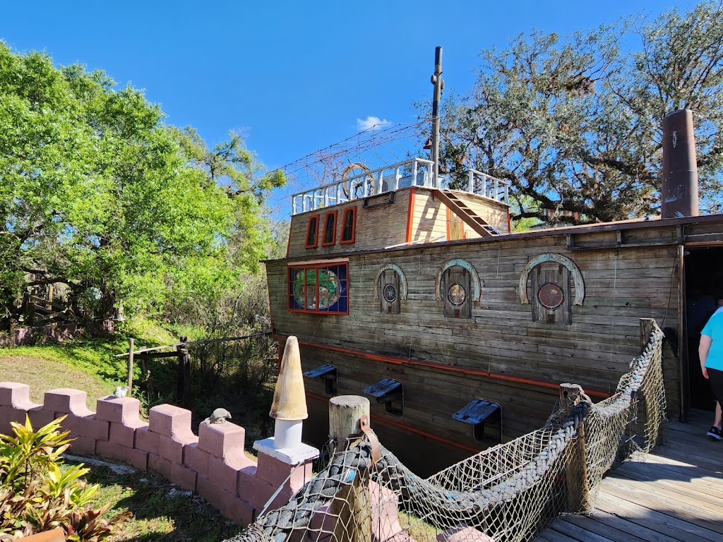 Boat In The Moat | 4585 Solomon Rd, Ona, FL 33865, USA | Phone: (863) 494-6077