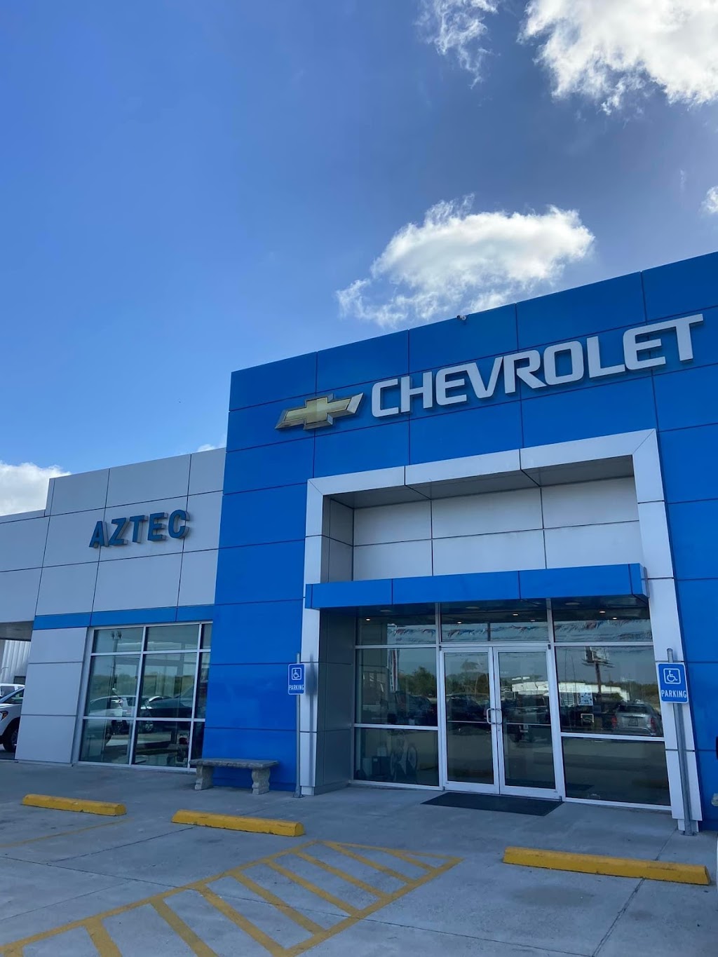 Aztec Chevrolet GMC Collision Center | 772 US-181, Beeville, TX 78102, USA | Phone: (361) 358-1681