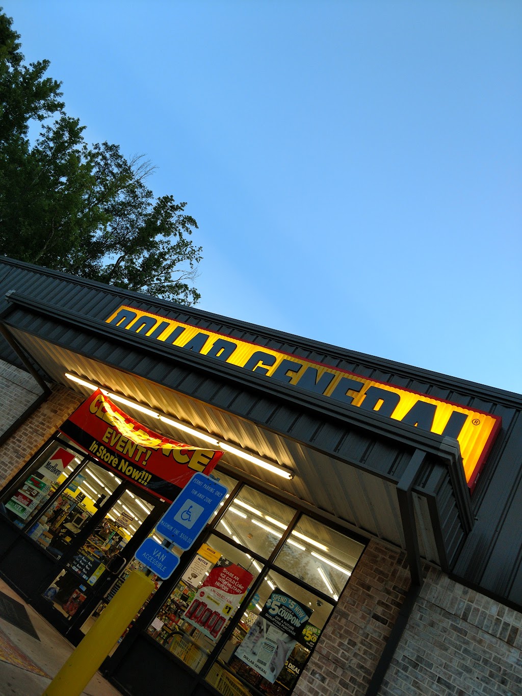 Dollar General | 11519 Hastings Bridge Rd, Hampton, GA 30228, USA | Phone: (470) 615-9420