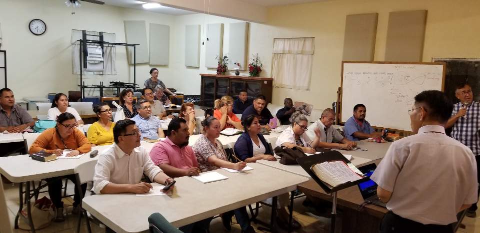 Seminario Teológico Gloria - Tecate BC | Calle Poliducto, Manzana 10 lote 17, Col Nido de las Aguilas, 21496 Tecate, B.C., Mexico | Phone: 665 521 2086