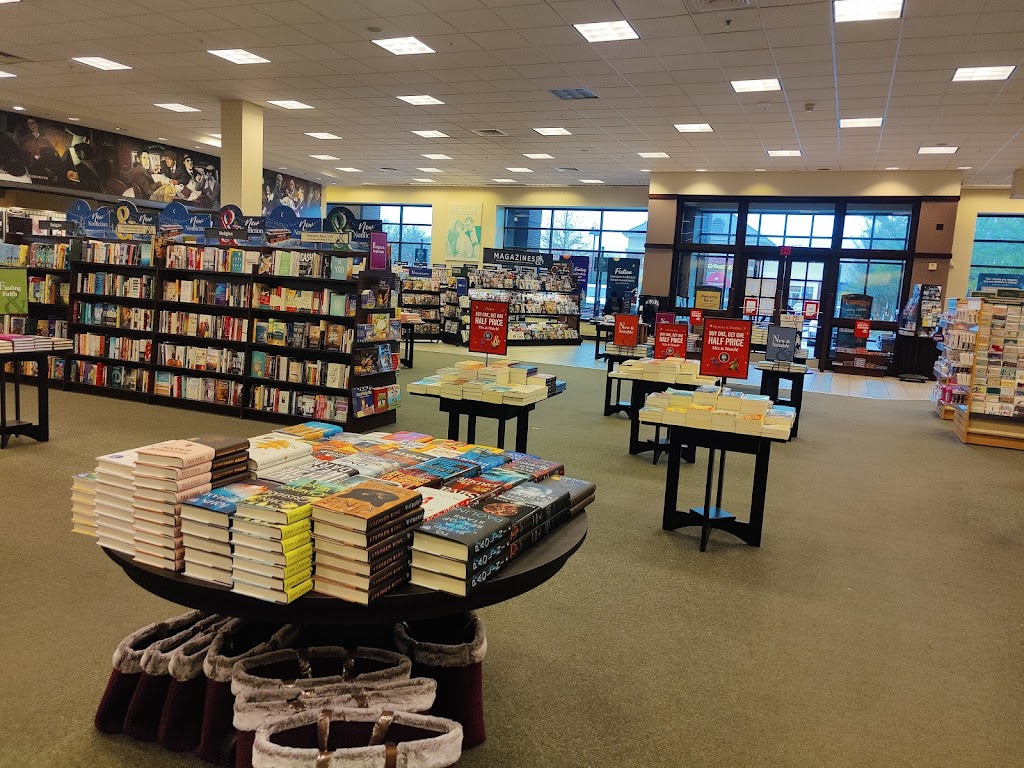 Barnes & Noble | 4610 Merchants Park Cir Suite 521, Collierville, TN 38017, USA | Phone: (901) 853-3264