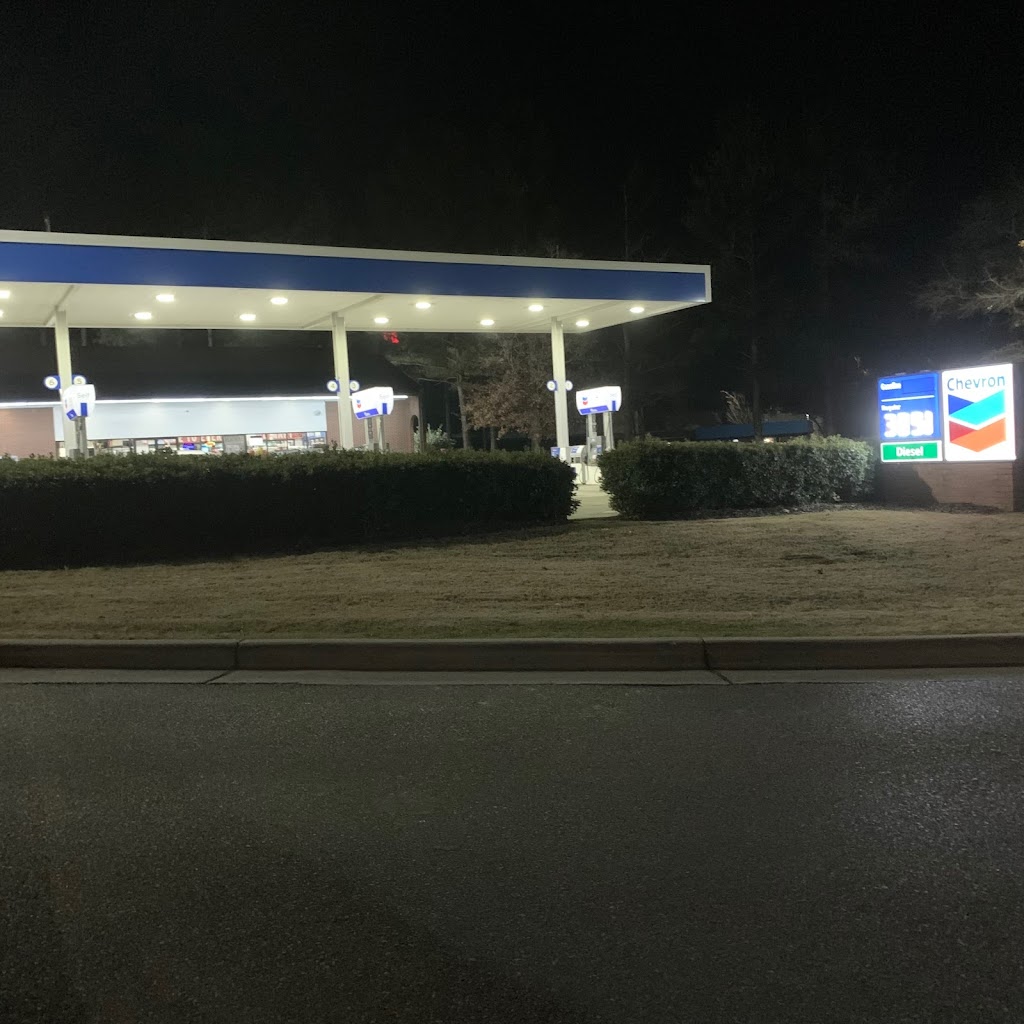 Exxon | 3041 John Hawkins Pkwy, Hoover, AL 35244, USA | Phone: (205) 982-3030